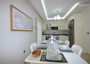 فيلا مستقلة - طابقين / اربع غرف نوم - في مدينة فتهية .