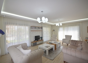 فيلا مستقلة - طابقين / اربع غرف نوم - في مدينة فتهية .