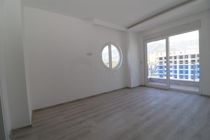 مجمع بخدمات ممتازة- شقة 2 غرفة وصالة - طابق مرتفع -مهموتلار / الانيا 