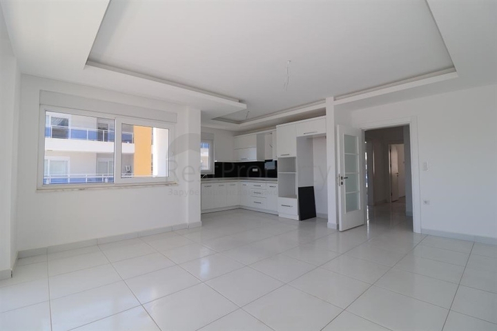 مجمع بخدمات ممتازة- شقة 2 غرفة وصالة - طابق مرتفع -مهموتلار / الانيا 