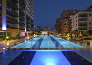 مجمع بخدمات ممتازة- شقة 2 غرفة وصالة - طابق مرتفع -مهموتلار / الانيا 