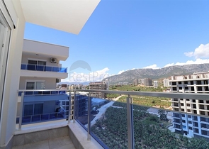 مجمع بخدمات ممتازة- شقة 2 غرفة وصالة - طابق مرتفع -مهموتلار / الانيا 