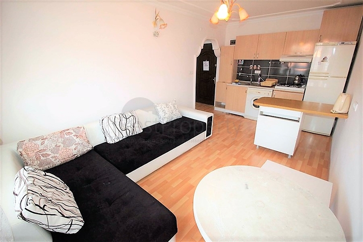 للراغبين بالاستثمار - شقة بسعر منافس في منطقة اوبا المركزية / الانيا 