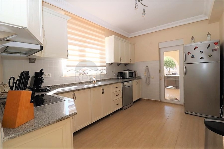 فيلا مستقلة - اطلالة بحر - 3 غرفة وصالة مفروشة - كارجي جاك / الانيا 