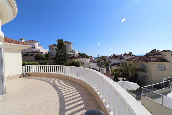 فيلا مستقلة - اطلالة بحر - 3 غرفة وصالة مفروشة - كارجي جاك / الانيا 