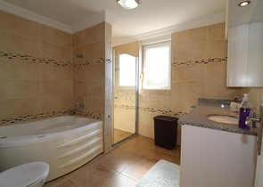 فيلا مستقلة - اطلالة بحر - 3 غرفة وصالة مفروشة - كارجي جاك / الانيا 