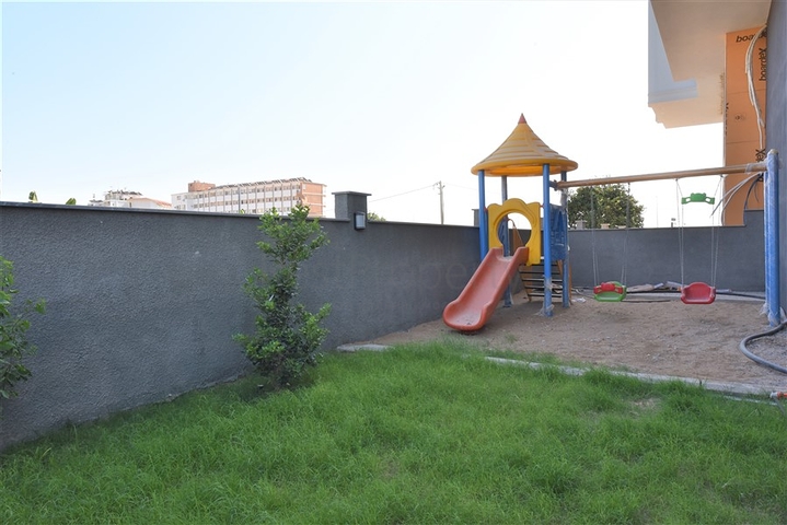 للمستثمرين - مجمع سكني قيد الانشاء - قريب من البحر -منطقة كارجي جاك / الانيا