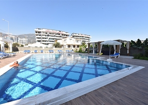 للمستثمرين - مجمع سكني قيد الانشاء - قريب من البحر -منطقة كارجي جاك / الانيا