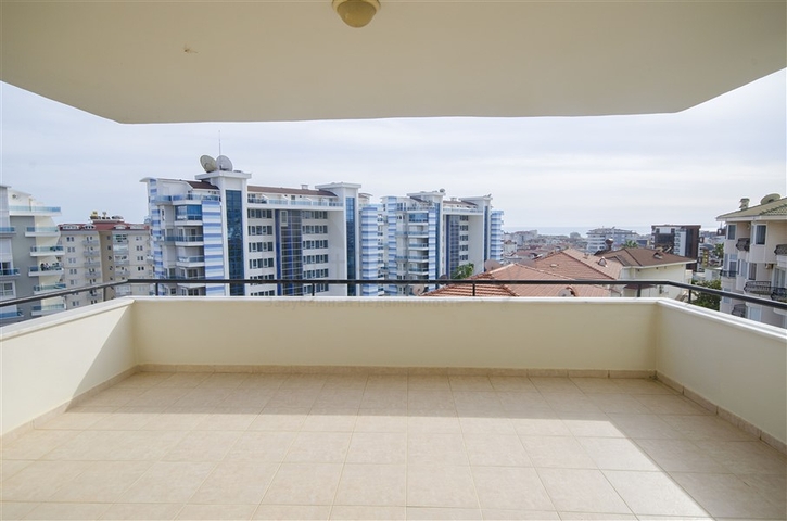 شقة عائلية واسعة - مجمع سكني - منطقة هادئة -جيكجلي / الانيا 