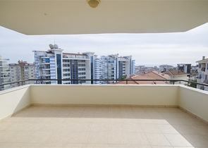 شقة عائلية واسعة - مجمع سكني - منطقة هادئة -جيكجلي / الانيا 