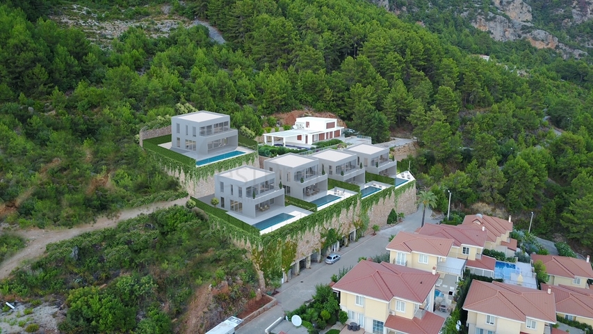 مشروع فلل حديثة - اطلالة بحر وقلعة - امكانية الدفع بالاقساط / الانيا 