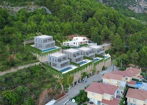 مشروع فلل حديثة - اطلالة بحر وقلعة - امكانية الدفع بالاقساط / الانيا 