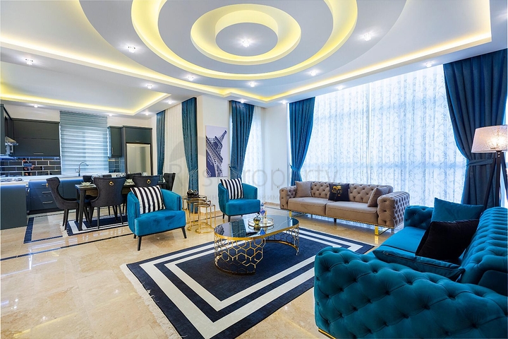 فيلا واسعة -ضمن مجمع غولد سيتي - كارجي جاك / الانيا 