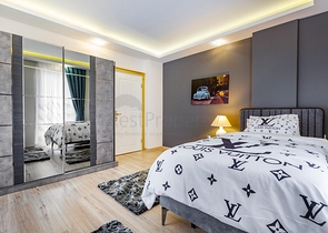 فيلا واسعة -ضمن مجمع غولد سيتي - كارجي جاك / الانيا 