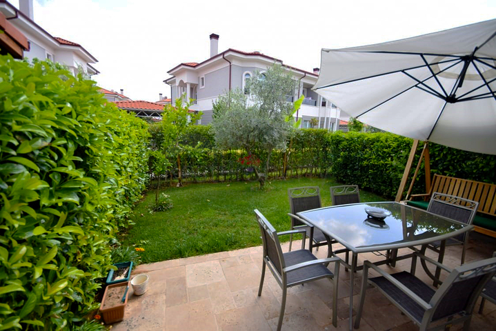 فيلا 3 + 1 في مجمع في منطقة دوشيمالتي أنطاليا