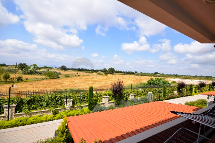 فيلا 3 + 1 في مجمع في منطقة دوشيمالتي أنطاليا