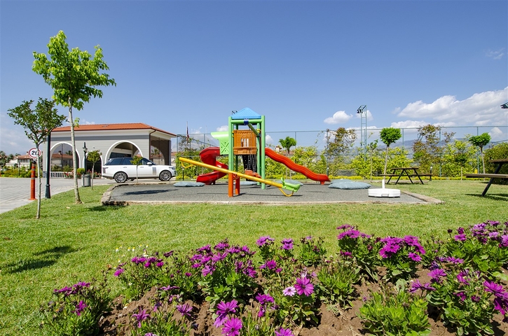 فيلا 3 + 1 في مجمع في منطقة دوشيمالتي أنطاليا