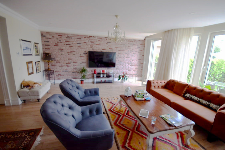 فيلا 3 + 1 في مجمع في منطقة دوشيمالتي أنطاليا