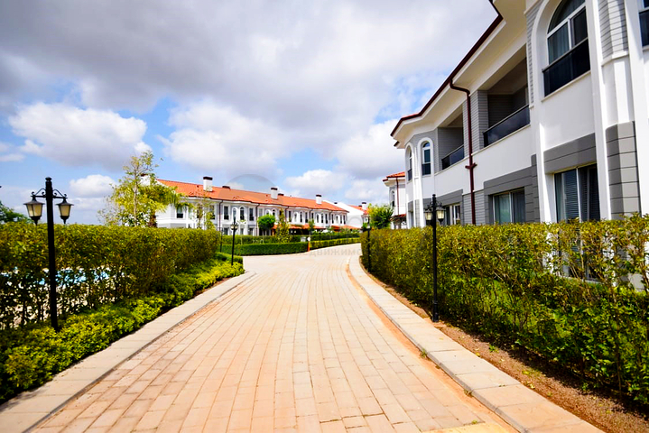 فيلا 3 + 1 في مجمع في منطقة دوشيمالتي أنطاليا