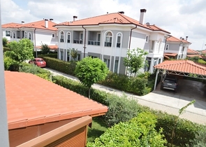 فيلا 3 + 1 في مجمع في منطقة دوشيمالتي أنطاليا