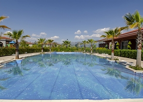 فيلا 3 + 1 في مجمع في منطقة دوشيمالتي أنطاليا