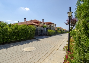 فيلا 3 + 1 في مجمع في منطقة دوشيمالتي أنطاليا