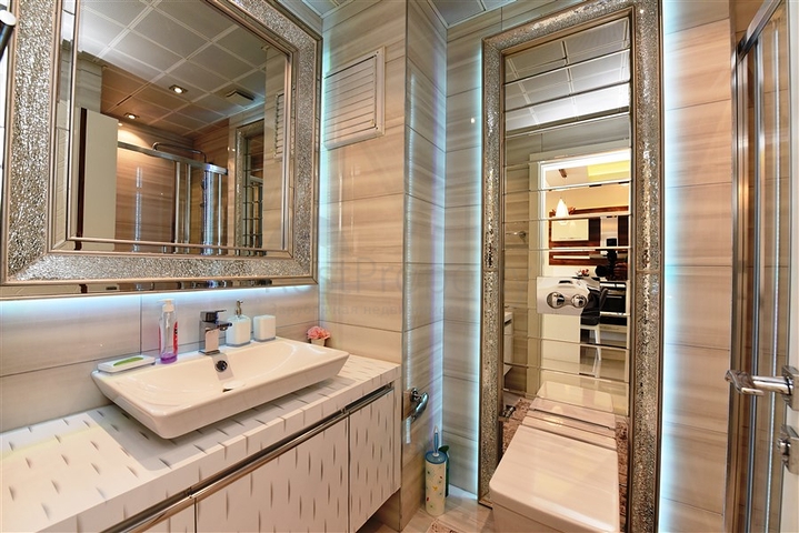 مجمع سكني فاخر - شقة 1+1 غرفة وصالة - قريبة من البحر / مهموتلار / الانيا 