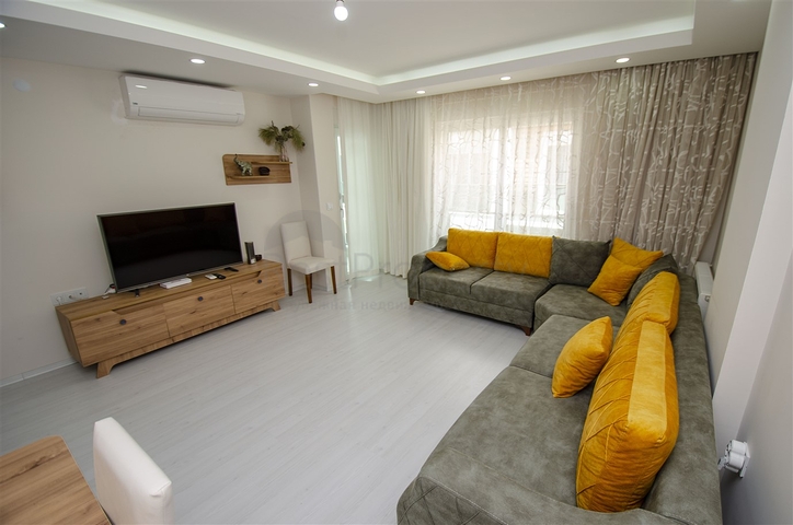 شقة 3 + 1 مع الأثاث في سارسو كونيالتي