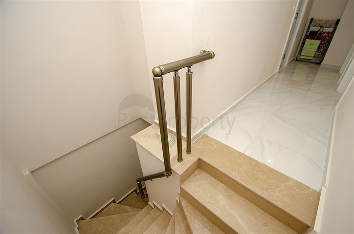 شقة 3 + 1 مع الأثاث في سارسو كونيالتي