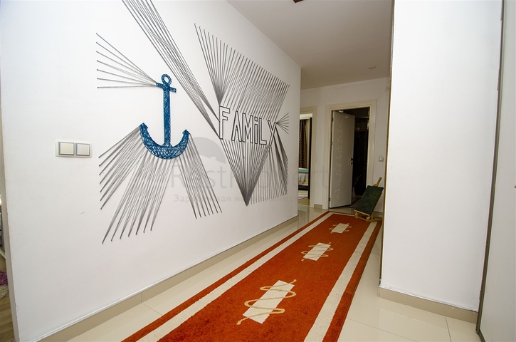 شقة من غرفتي نوم مع أثاث في كونيالتي أنطاليا