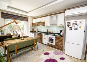 شقة من غرفتي نوم مع أثاث في كونيالتي أنطاليا