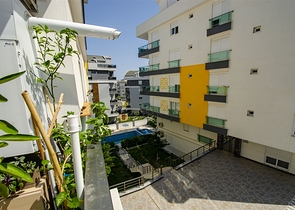 شقة من غرفتي نوم مع أثاث في كونيالتي أنطاليا