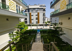 شقة من غرفتي نوم مع أثاث في كونيالتي أنطاليا