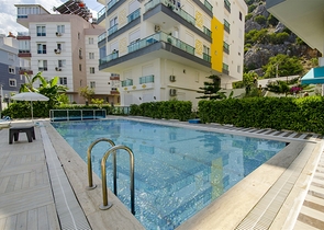 شقة من غرفتي نوم مع أثاث في كونيالتي أنطاليا