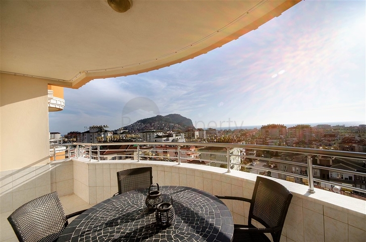 اطلالة على شاطئ كليوباترا والقلعة -شقة مفروشة - 2 غرفة وصالة - مركز الانيا 