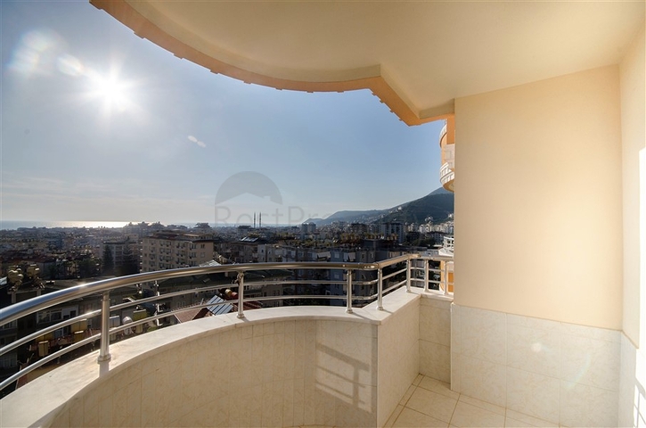 اطلالة على شاطئ كليوباترا والقلعة -شقة مفروشة - 2 غرفة وصالة - مركز الانيا 