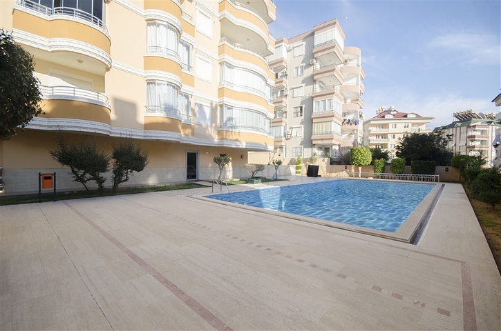 اطلالة على شاطئ كليوباترا والقلعة -شقة مفروشة - 2 غرفة وصالة - مركز الانيا 