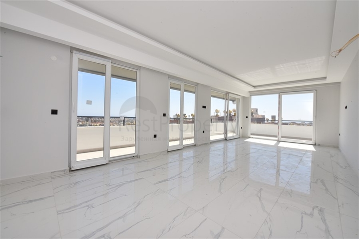 شقق عائلية واسعة - مجمع قيد الانشاء - امكانية التقسيط - مركز الانيا 