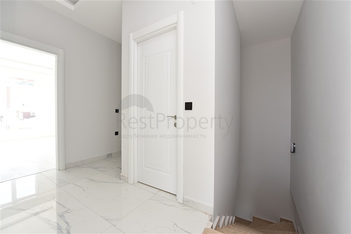 شقق عائلية واسعة - مجمع قيد الانشاء - امكانية التقسيط - مركز الانيا 