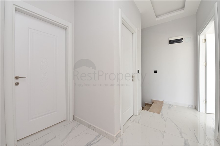 شقق عائلية واسعة - مجمع قيد الانشاء - امكانية التقسيط - مركز الانيا 