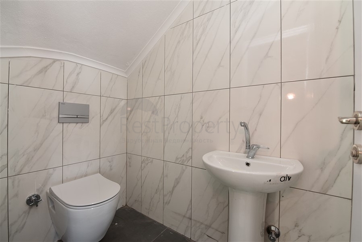 شقق عائلية واسعة - مجمع قيد الانشاء - امكانية التقسيط - مركز الانيا 