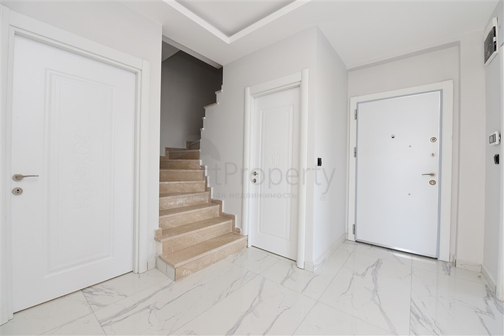 شقق عائلية واسعة - مجمع قيد الانشاء - امكانية التقسيط - مركز الانيا 