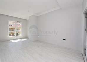 شقق عائلية واسعة - مجمع قيد الانشاء - امكانية التقسيط - مركز الانيا 