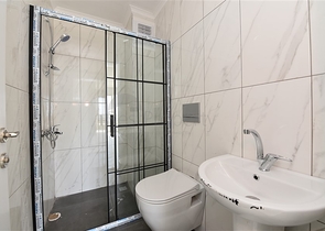 شقق عائلية واسعة - مجمع قيد الانشاء - امكانية التقسيط - مركز الانيا 