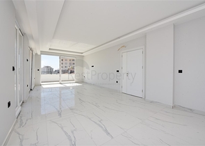 شقق عائلية واسعة - مجمع قيد الانشاء - امكانية التقسيط - مركز الانيا 