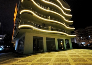 اسعار منافسة جدا - مجمع سكني حديث - شقق عائلية مفروشة - مهموتلار / الانيا 