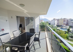 شقة عائلية مفروشة - ضمن مجمع يضم كافة الخدمات -منطقة جيكجلي المركزية / الانيا 