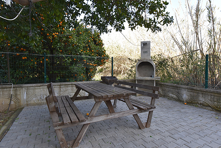 شقة مفروشة - غرفتين وصالة - سعر مناسب - في افسلار / الانيا 