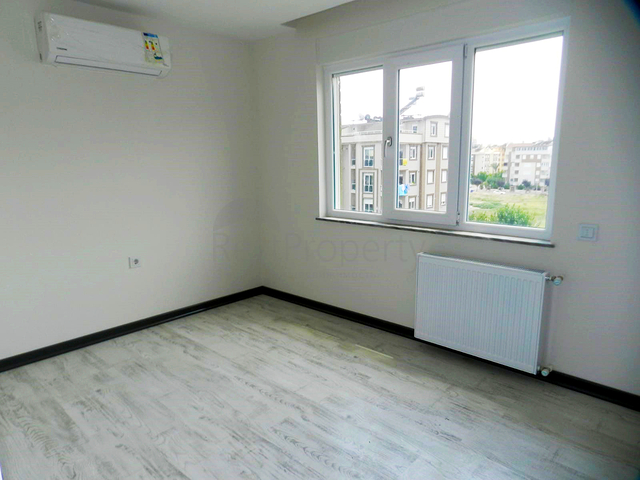 شقة 2 + 1 مطلة على الجبل في ليمان كونيالتي