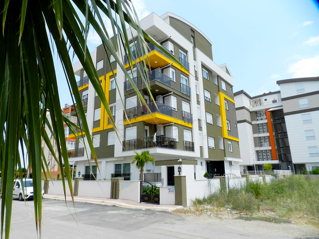 شقة 2 + 1 مطلة على الجبل في ليمان كونيالتي